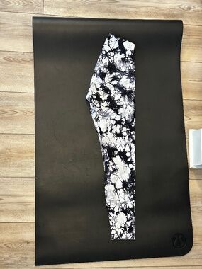 Lululemon Wunder Under Pant (Hi-Rise) Size 4